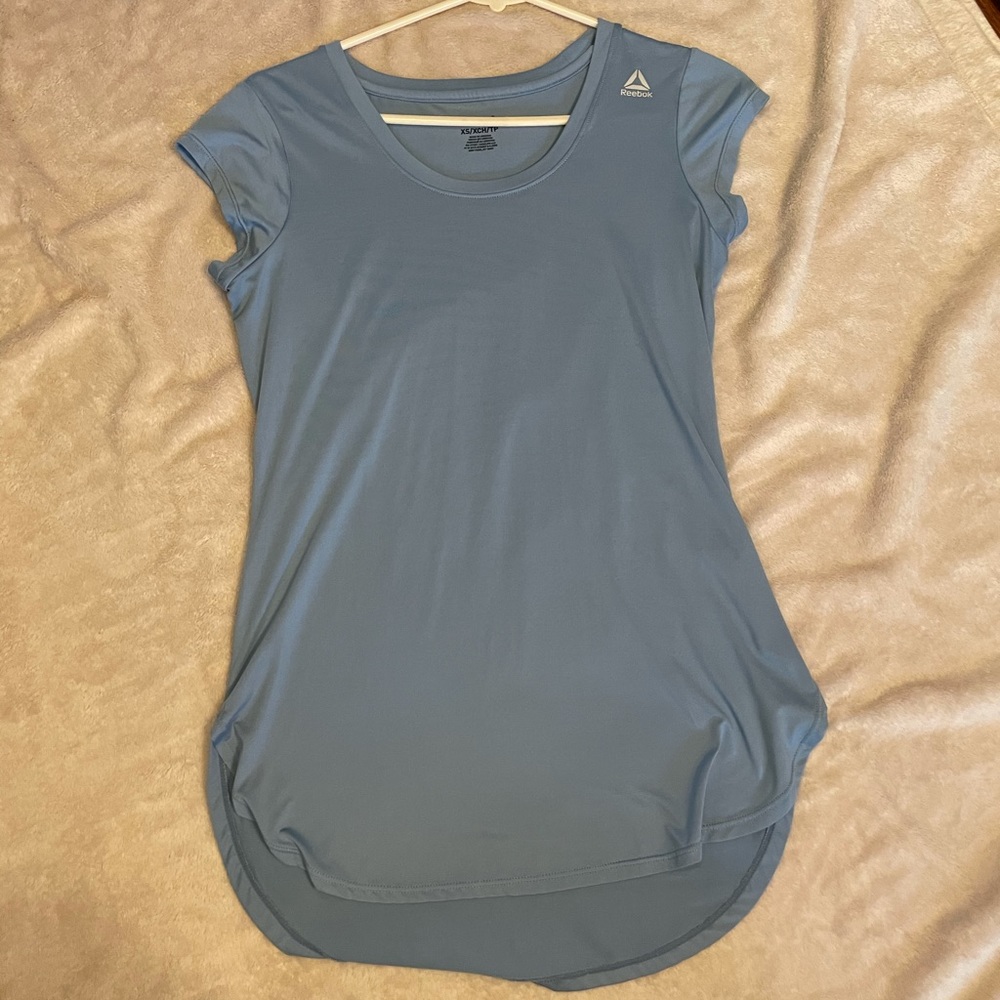 BNWOT Reebok shirt